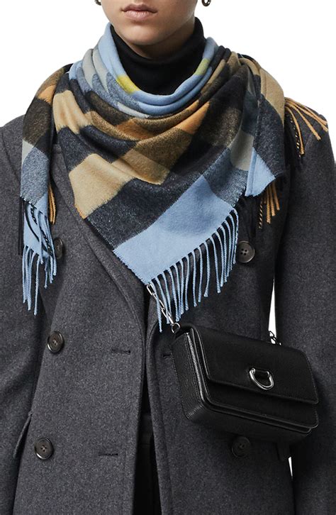 burberry mega scarf